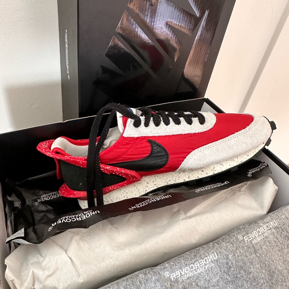 Nike Daybreak Undercover Women’s Sneaker size 8